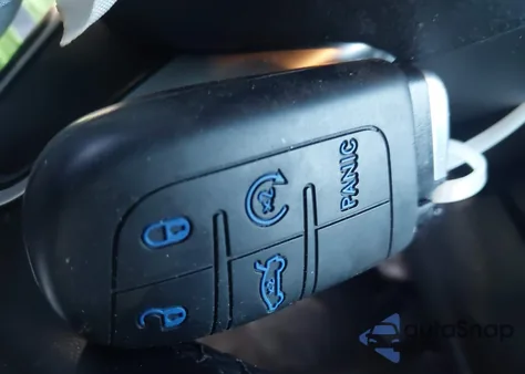 2018 Chrysler 300 Touring z USA, uszkodzony, nr VIN 2C3CCAAG0JH302007